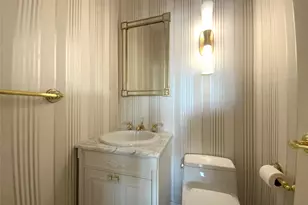 270-10 Grand Central Pkwy, Floral Park, NY 11005 - Photo 20