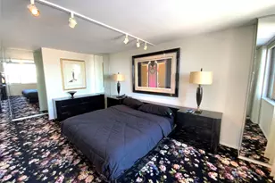 270-10 Grand Central Pkwy, Floral Park, NY 11005 - Photo 28