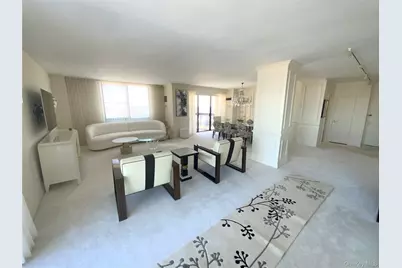 27010 Grand Central Parkway #17E, Floral Park, NY 11005 - Photo 6