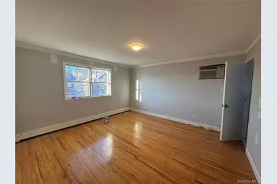 1112 Mile Square Road, Yonkers, NY 10704 - Photo 6