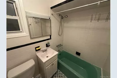 3227 42nd Street, Astoria, NY 11103 - Photo 6