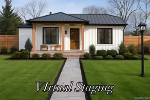 24 Park Pl, Patchogue, NY 11772 - Photo 2