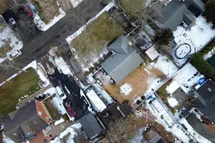 24 Park Pl, Patchogue, NY 11772 - Photo 30