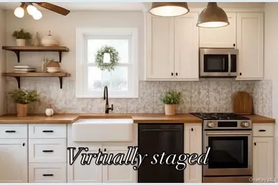 24 Park Place, Patchogue, NY 11772 - Photo 4