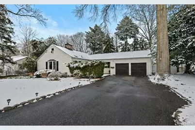 194 W Neck Road, Huntington, NY 11743 - Photo 1