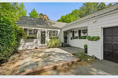 194 W Neck Road, Huntington, NY 11743 - Photo 1
