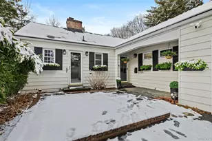 194 W Neck Rd, Huntington, NY 11743 - Photo 2