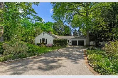 194 W Neck Road, Huntington, NY 11743 - Photo 2