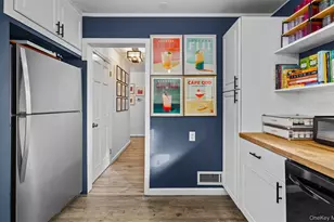 194 W Neck Rd, Huntington, NY 11743 - Photo 8