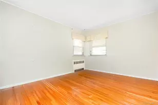 19 Parkdale Dr, Farmingdale, NY 11735 - Photo 18