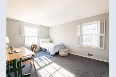 427 Ryder Road, Manhasset, NY 11030 - Photo 16