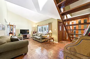 1039 Sipp Ave, Medford, NY 11763 - Photo 22