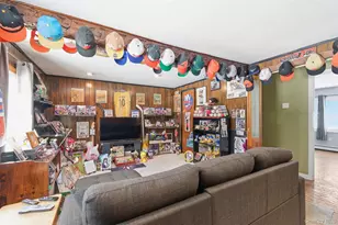 1039 Sipp Ave, Medford, NY 11763 - Photo 34