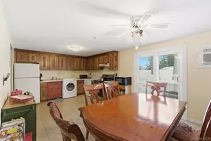 1039 Sipp Ave, Medford, NY 11763 - Photo 28