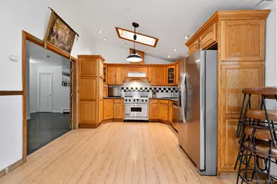824 Lincoln Avenue, Bohemia, NY 11716 - Photo 6