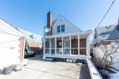 8218 258th Street, Floral Park, NY 11004 - Photo 8