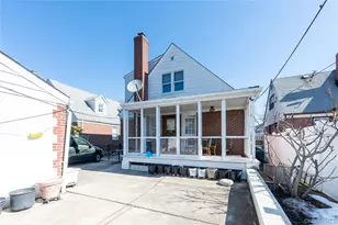 82-18 258th St, Floral Park, NY 11004 - Photo 8
