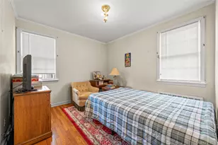 82-18 258th St, Floral Park, NY 11004 - Photo 6