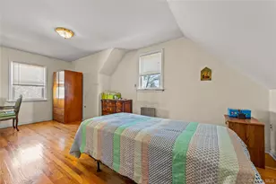 82-18 258th St, Floral Park, NY 11004 - Photo 12