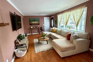 71 Hunter Ln, Centereach, NY 11720 - Photo 14