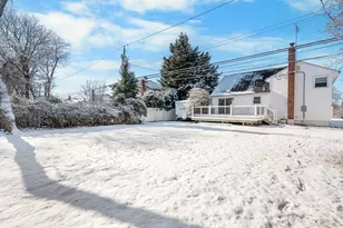 53 Elizabeth Dr, Bethpage, NY 11714 - Photo 32