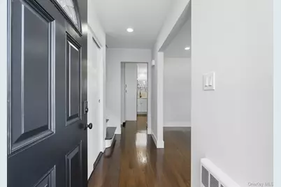 53 Elizabeth Drive, Bethpage, NY 11714 - Photo 8