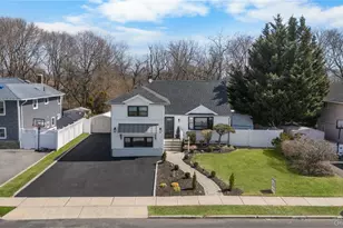 53 Elizabeth Dr, Bethpage, NY 11714 - Photo 6