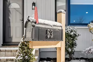 53 Elizabeth Dr, Bethpage, NY 11714 - Photo 2