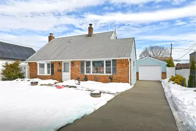 59 Stone Lane, Levittown, NY 11756 - Photo 2