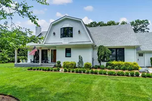 99 Beach Rd, Westhampton Beach, NY 11978 - Photo 4