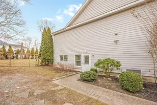 1A Jackson Ave, Hampton Bays, NY 11946 - Photo 4