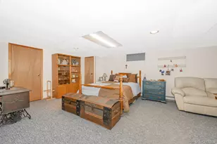 265 S 4th St, Lindenhurst, NY 11757 - Photo 16