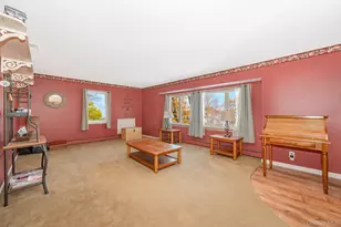 265 S 4th St, Lindenhurst, NY 11757 - Photo 2