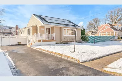 265 S 4th Street, Lindenhurst, NY 11757 - Photo 14