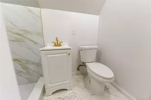 58 Norfleet Ln, Coram, NY 11727 - Photo 22