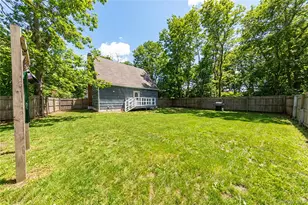 58 Norfleet Ln, Coram, NY 11727 - Photo 34