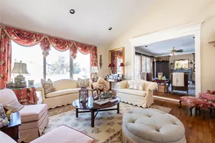 2 Bonnie Lynn Ct, Roslyn, NY 11576 - Photo 4