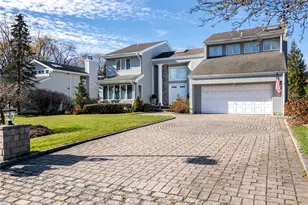 2 Bonnie Lynn Ct, Roslyn, NY 11576 - Photo 32