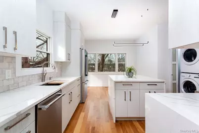 17 Maple Drive, Old Greenwich, CT 06870 - Photo 6