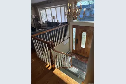 53 Page Drive, Hicksville, NY 11801 - Photo 2