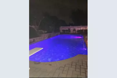 53 Page Drive, Hicksville, NY 11801 - Photo 14