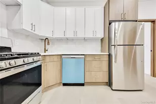 1024 E 226th St, Bronx, NY 10466 - Photo 12