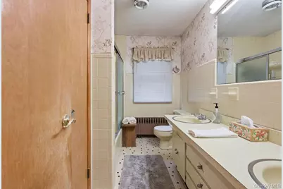 92 Apple Street, Brentwood, NY 11717 - Photo 6