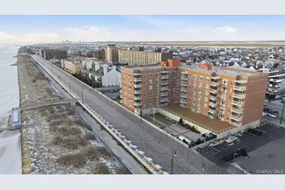 560 W Broadway #6B, Long Beach, NY 11561 - Photo 18