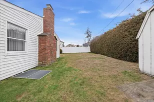 17 Wilson Ln, Bethpage, NY 11714 - Photo 28