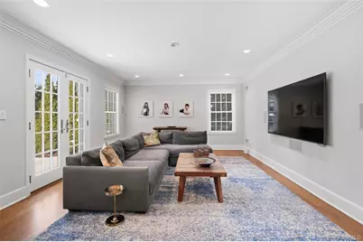 51 Paddington Road, Scarsdale, NY 10583 - Photo 12