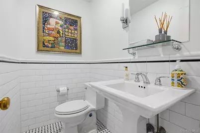 51 Paddington Road, Scarsdale, NY 10583 - Photo 22