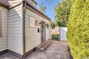 524 Central Ave, Bethpage, NY 11714 - Photo 2