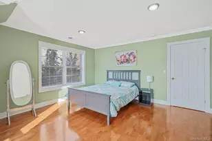 116 Maya Cir, Central Islip, NY 11722 - Photo 18