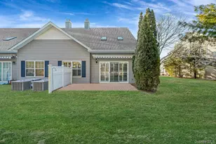 116 Maya Cir, Central Islip, NY 11722 - Photo 22